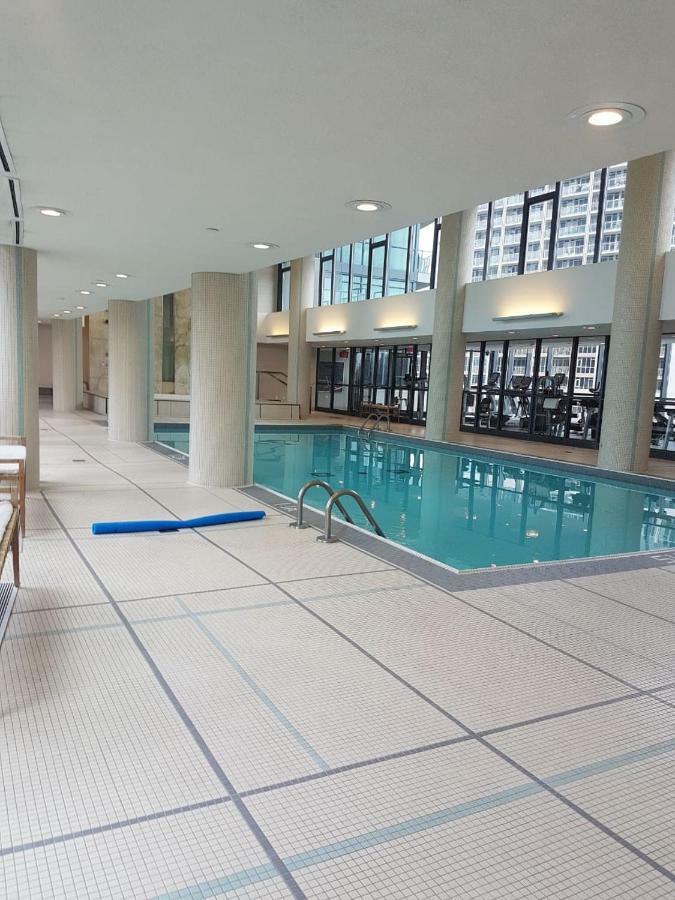 Executive 1 Bedroom Condo Sleeps 2 多伦多 外观 照片