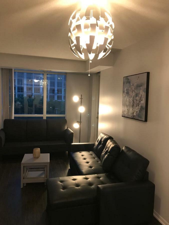 Executive 1 Bedroom Condo Sleeps 2 多伦多 外观 照片