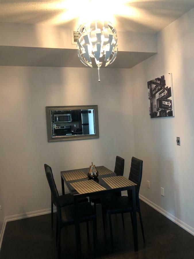Executive 1 Bedroom Condo Sleeps 2 多伦多 外观 照片