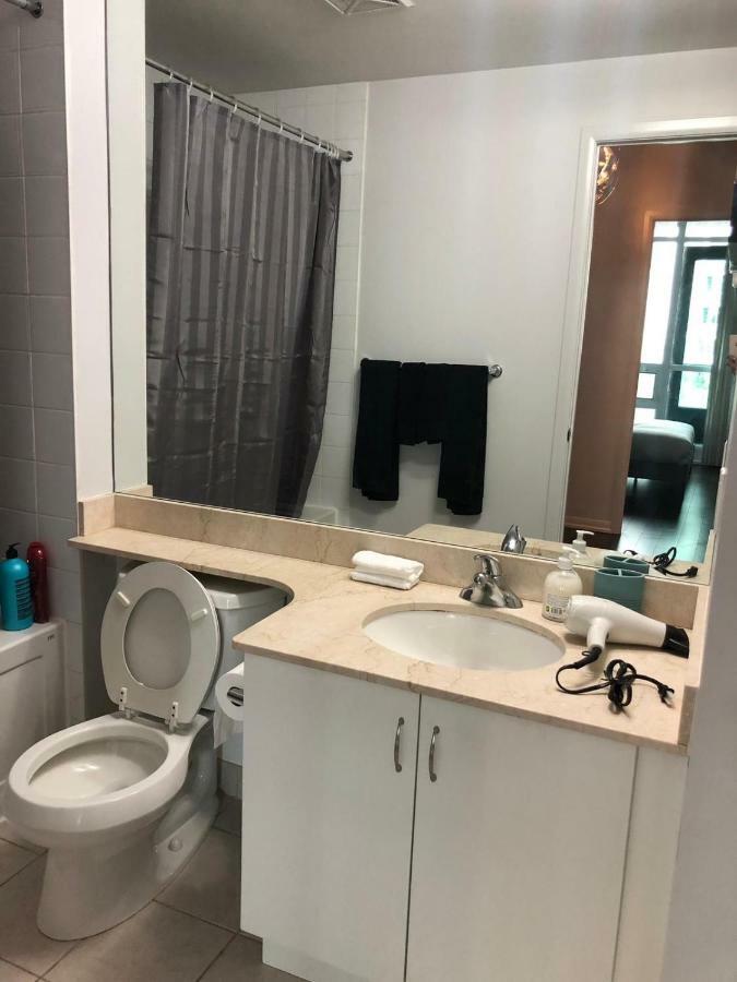 Executive 1 Bedroom Condo Sleeps 2 多伦多 外观 照片
