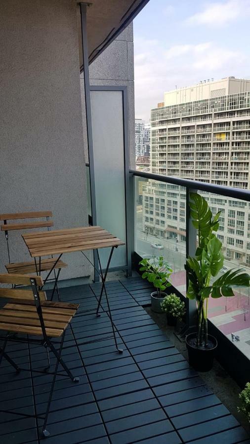 Executive 1 Bedroom Condo Sleeps 2 多伦多 外观 照片