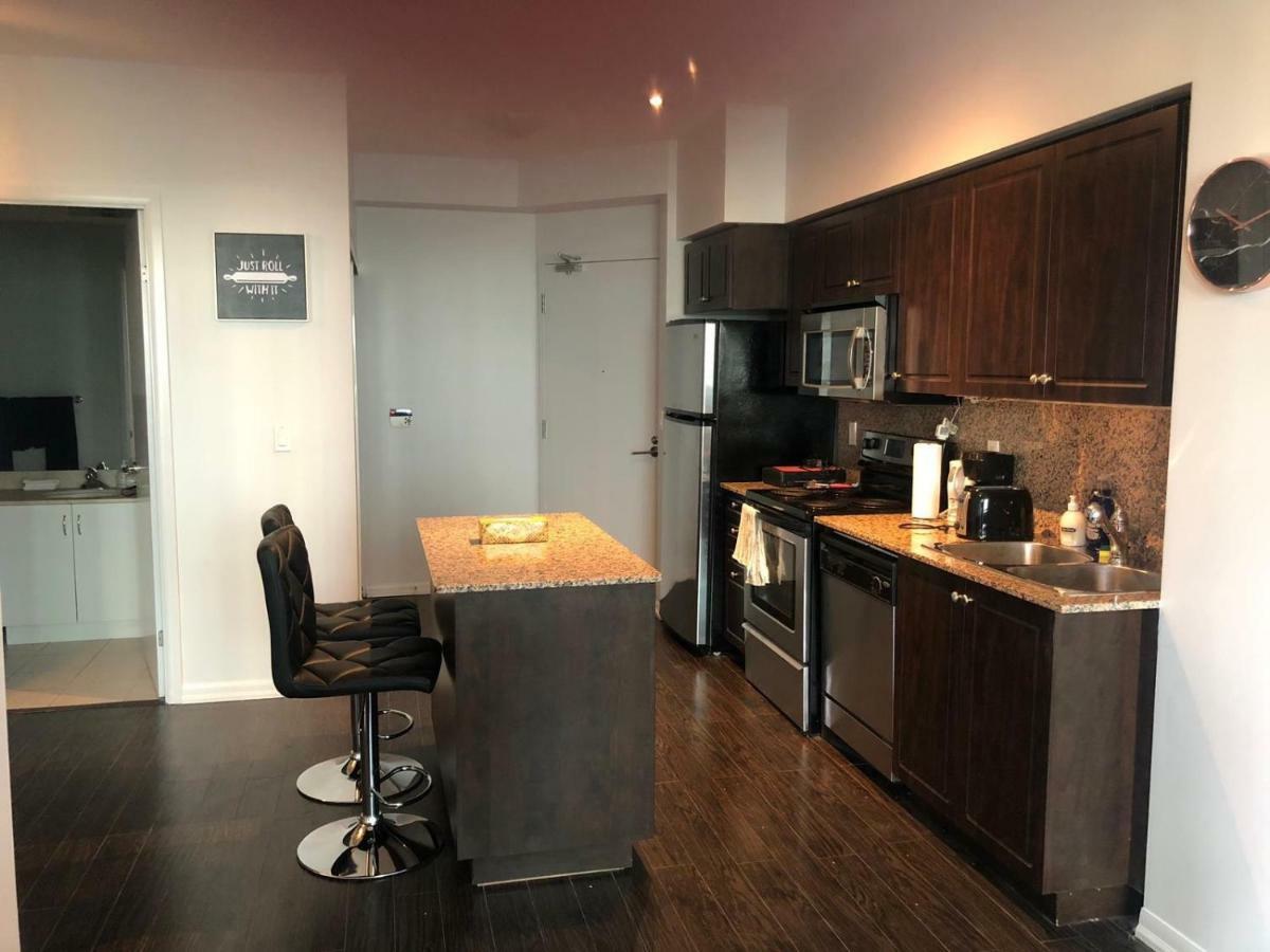 Executive 1 Bedroom Condo Sleeps 2 多伦多 外观 照片