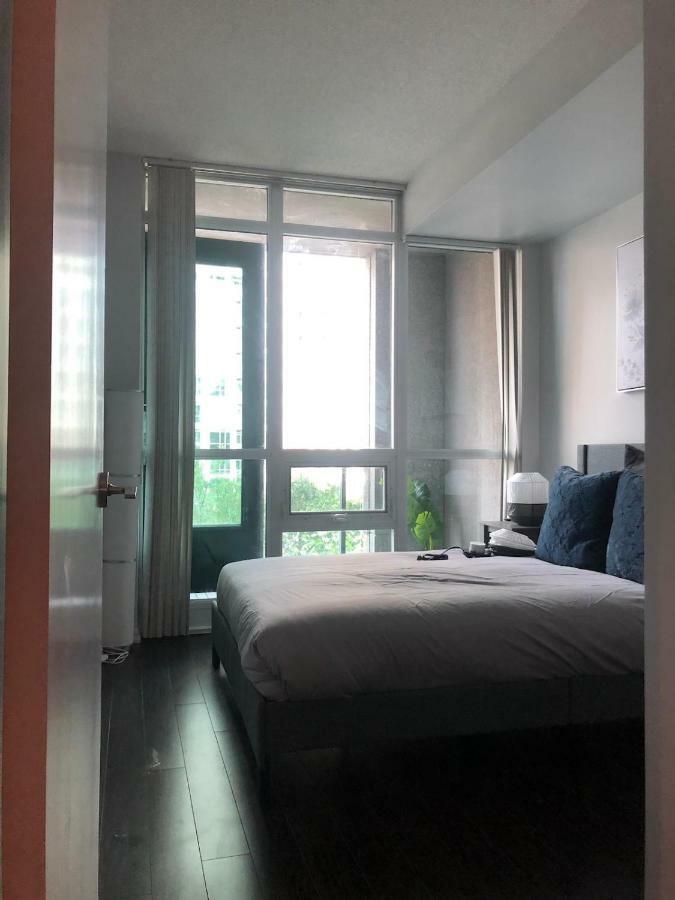 Executive 1 Bedroom Condo Sleeps 2 多伦多 外观 照片