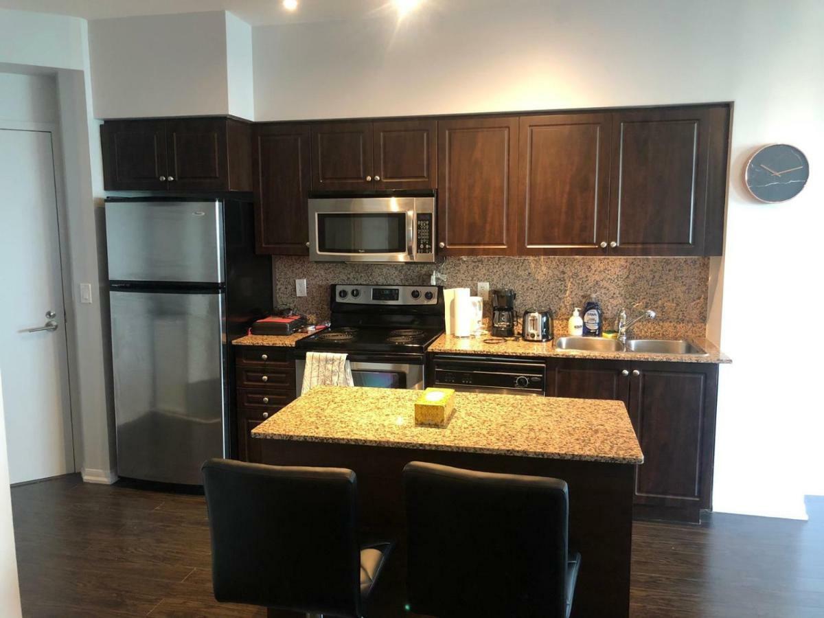 Executive 1 Bedroom Condo Sleeps 2 多伦多 外观 照片