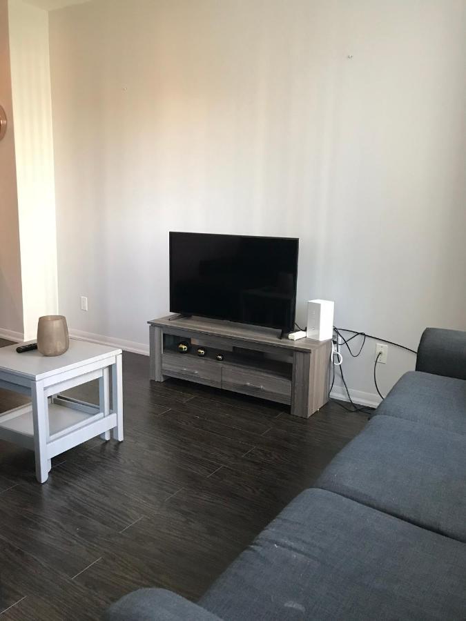 Executive 1 Bedroom Condo Sleeps 2 多伦多 外观 照片