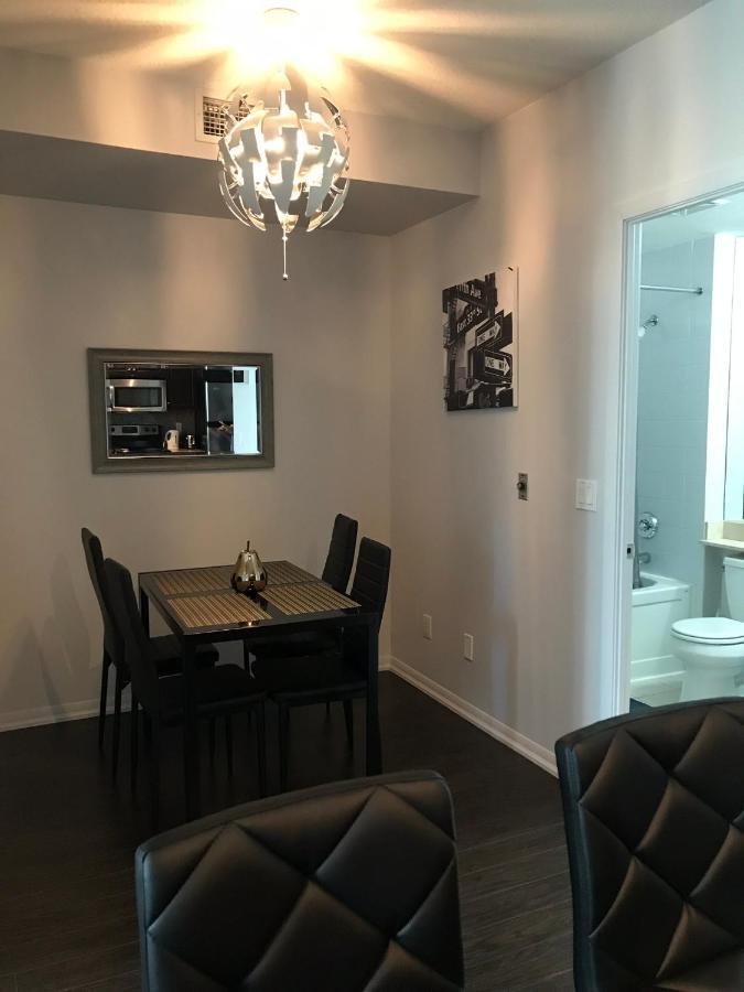 Executive 1 Bedroom Condo Sleeps 2 多伦多 外观 照片