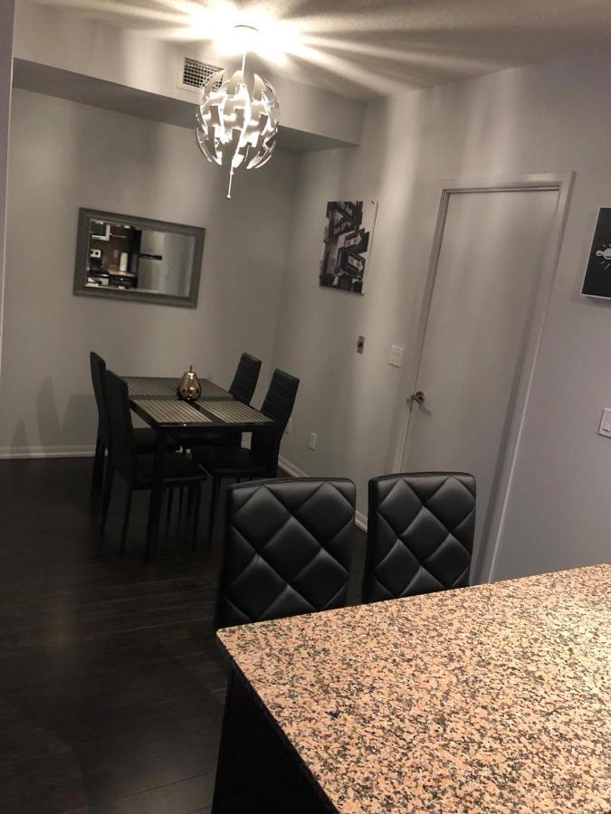 Executive 1 Bedroom Condo Sleeps 2 多伦多 外观 照片